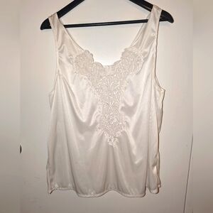 Lace White Sleeveless Top